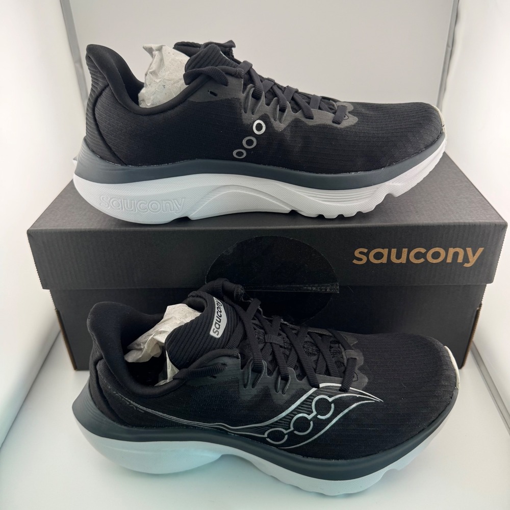 Saucony Kinvara 14 Running Shoes Womens 7.5 Black White S11020-200 Lightweight